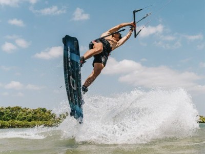 Ozone Torque V4 2025 Kitesurfing Review